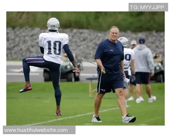 汤姆林表现出色32分钟内高效得分14分并贡献4篮板 汤姆林表现出色32分钟内高效得分14分并贡献4篮板