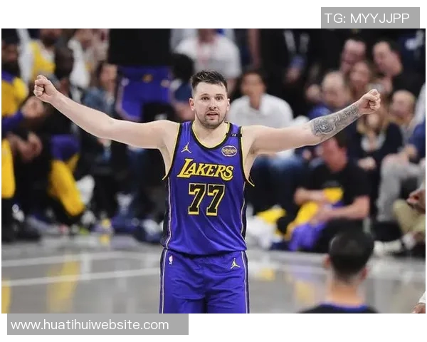 新赛季得分榜揭晓东契奇场均345分领跑马克西超越SGA字母哥紧随其后 新赛季得分榜揭晓东契奇场均345分领跑马克西超越SGA字母哥紧随其后