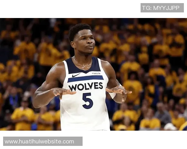 爱德华兹全场狂砍40分9篮板三分命中率高达43却遭遇失利拼尽全力仍难救主 爱德华兹全场狂砍40分9篮板三分命中率高达43却遭遇失利拼尽全力仍难救主