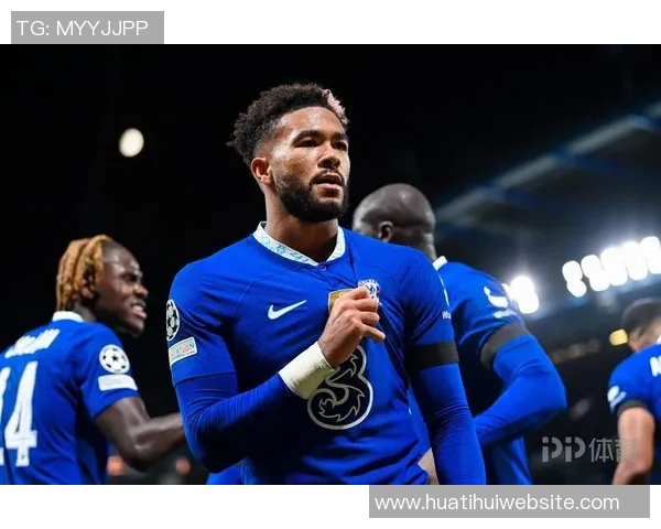 33岁范金克尔因伤退役曾效力切尔西和米兰的传奇生涯落幕 33岁范金克尔因伤退役曾效力切尔西和米兰的传奇生涯落幕