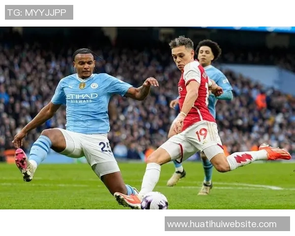 阿坎吉谈换位策略：黄牌压力下我愿意承担更多风险